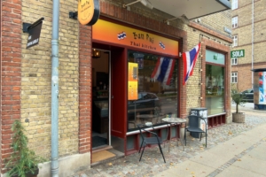 02-thai-takeaway-bavnehoej-alle-facade-vinkel