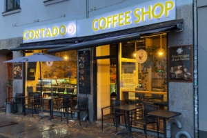 03-cafe-noerrebro-udeservering-og-markiser
