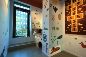 18-cafe-tumlerum-vaegudsmykning