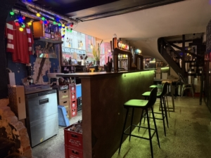 3D10B928-CBA9-4626-AC67-F030438816D3_1_105_c