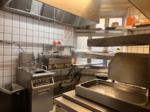 C6DB9335-6956-4E9A-B847-D6110A765FF5_1_105_c