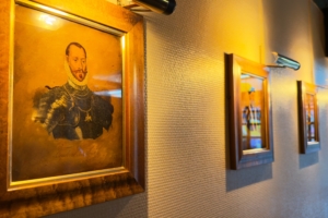 ruder-konge-bodega-roskilde-11-kongeraekke-portraet